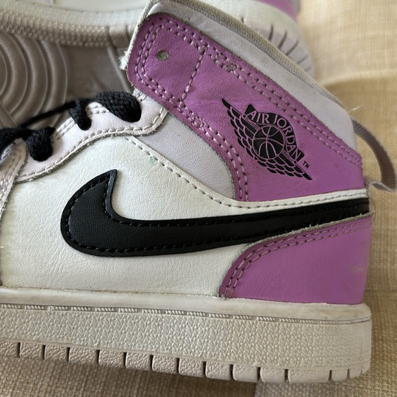 Jordan 1 Kids 13C Liliac Purple black swoosh NIKE - Picture 3 of 9